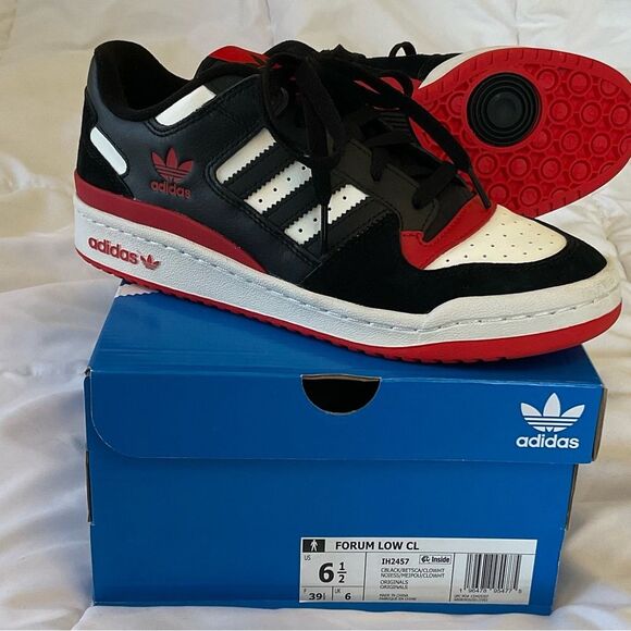 NIB Adidas Unisex men 6.5 low forum sneaker new in box rare vegan skateboard main image 8